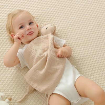 doudou-bebe-lapin-tendre-et-moelleux-kaki-pour-un-meilleur-confort-de-bébé