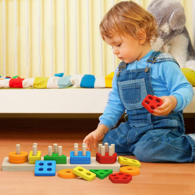 jouet-d'éveil-puzzle-en-bois-moment-de-jeu-ludique